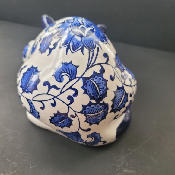 Cobalt Blue & White Chinoiserie Porcelain Cat Floral Chintz Design 10x5x5" Vtg - Picture 9 of 12